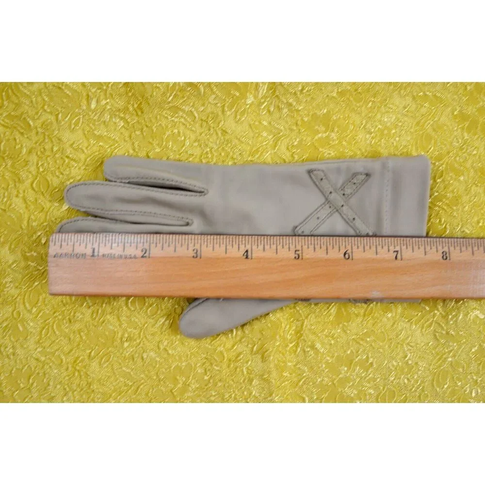 Vintage Fownes Tan Beige Nylon &  Grip Strips‎ Gloves Women's One Size (Small)